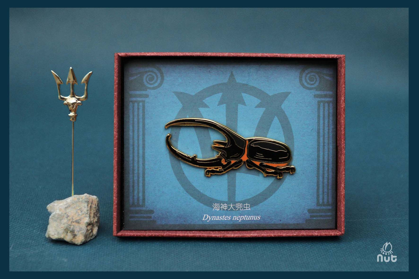 Insect Badge “The gods come down Ⅰ” Dynastes neptunus
